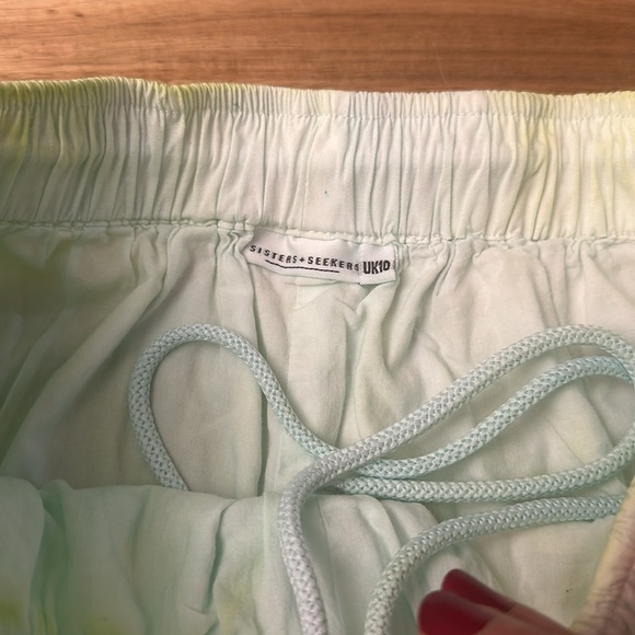 SISTERS & SEEKERS ⭐️tie dye boxer style shorts - Picture 5 of 5